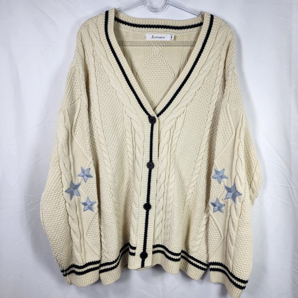 Deep V Cream Cable Knit Cardigan Sweater XL Embroidered Blue Star Patches‎ Twee